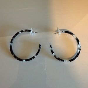 Nashelle Black and White Patterned Hoop Earrings